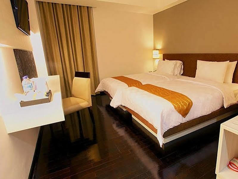 Horaios Malioboro Hotel Yogyakarta Exterior foto